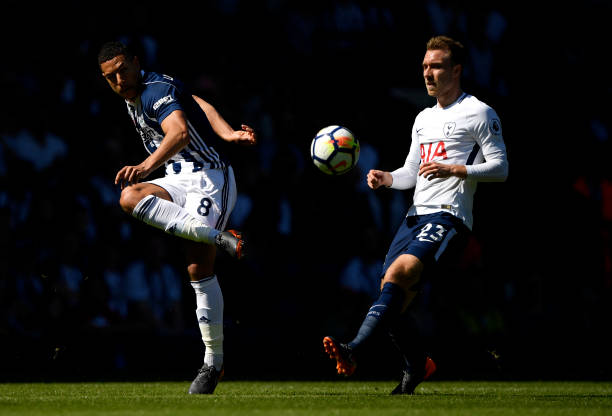 让他们在比 让他们在比